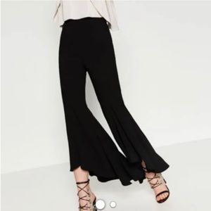 Zara woman Black flare ruffled pants